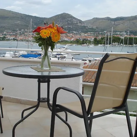 Apartman Espero Trogir