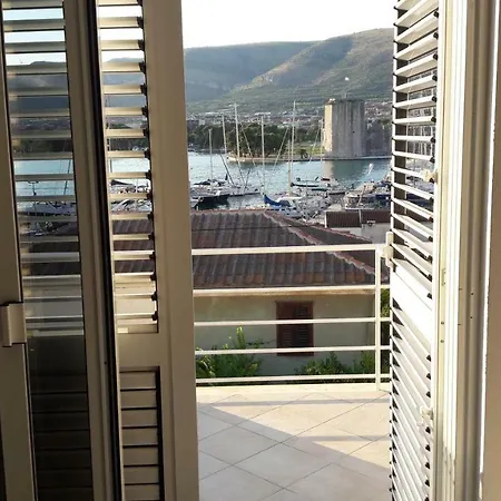 Espero Apartment Trogir