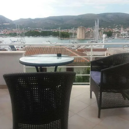 Espero Apartment *